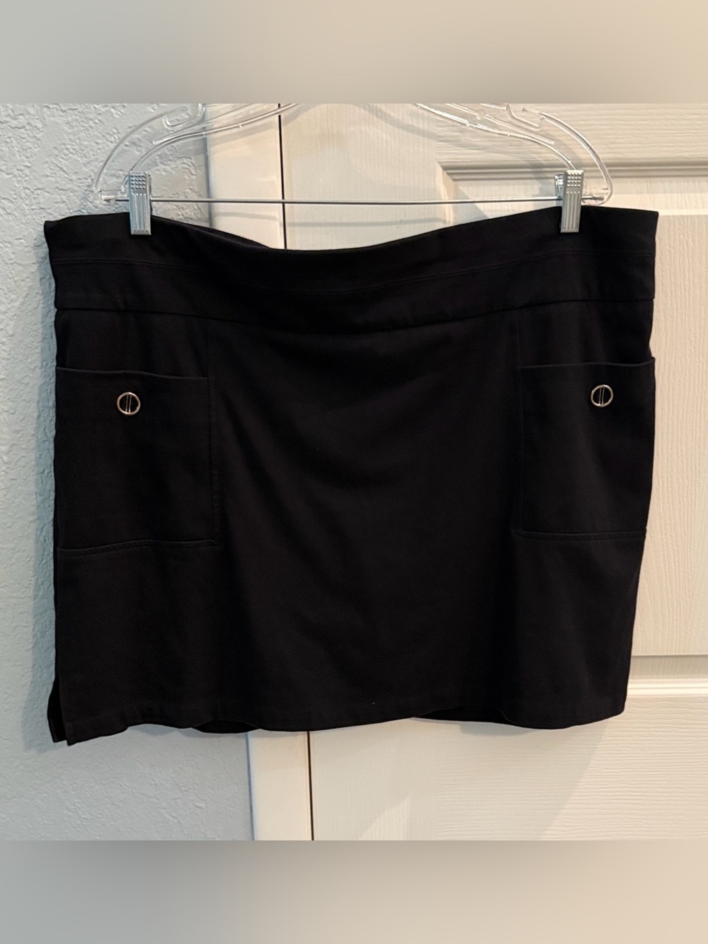 16W Rafaella Black Skort